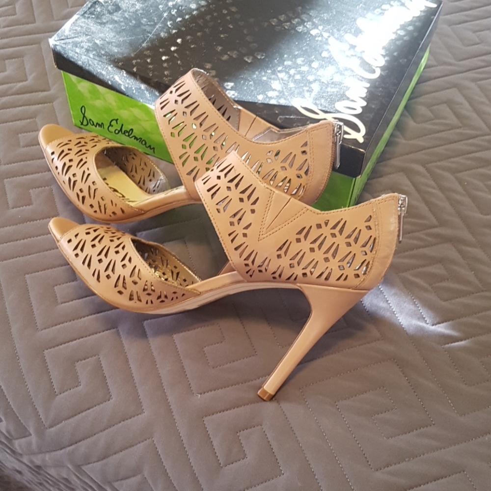 Sam Edelman Sandals - Picture 3 of 4